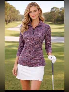 Page and Tuttle Cool Swing women’s golf 1/4 zip top.  Size Medium.  EUC.